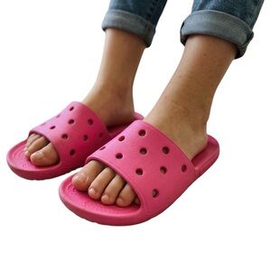 Crocs Hot Pink Girl’s Size C12 Slide Sandals